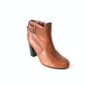 Liz Claiborne Booties